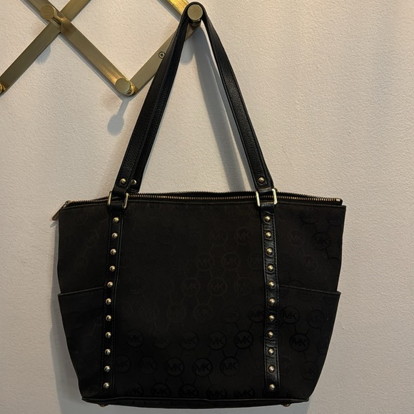 Michael Kors Studded Black MK Shoulder Tote bag - Picture 2 of 7